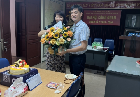 Công ty tổ chức sinh nhật các thành viên có ngày sinh nhật trong tháng 9